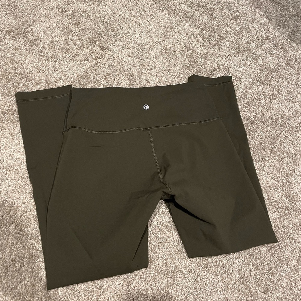 Lululemon Wonder Under - 23”